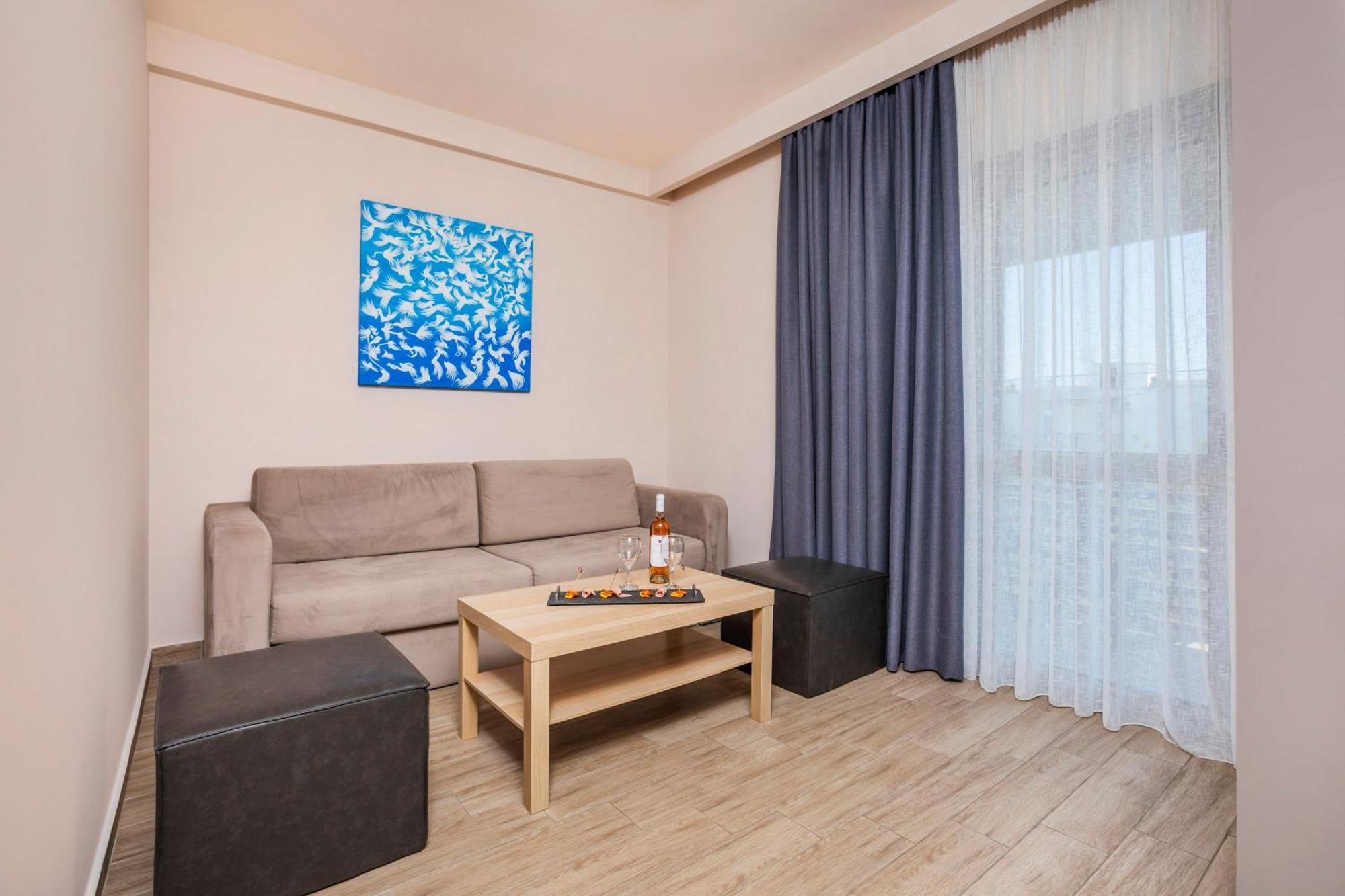 Vozina Aparthotel Metamorfosi (Sithonia)